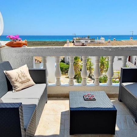 The Swallow'S Rest Beach House - Meia Praia Lagos Luaran gambar