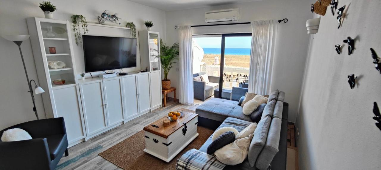 The Swallow'S Rest Beach House - Meia Praia Lagos Luaran gambar