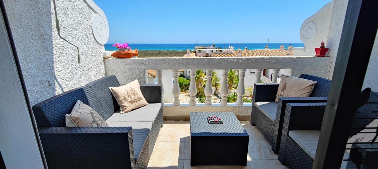 The Swallow'S Rest Beach House - Meia Praia Lagos Luaran gambar